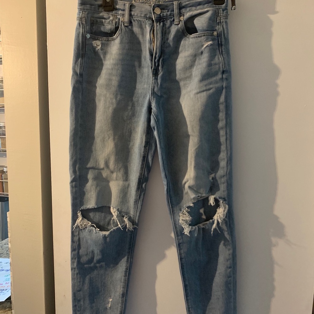 American Eagle mom jeans size 4